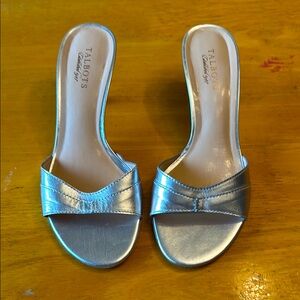 Talbots kitten heel slide. Silver. Size 10. New